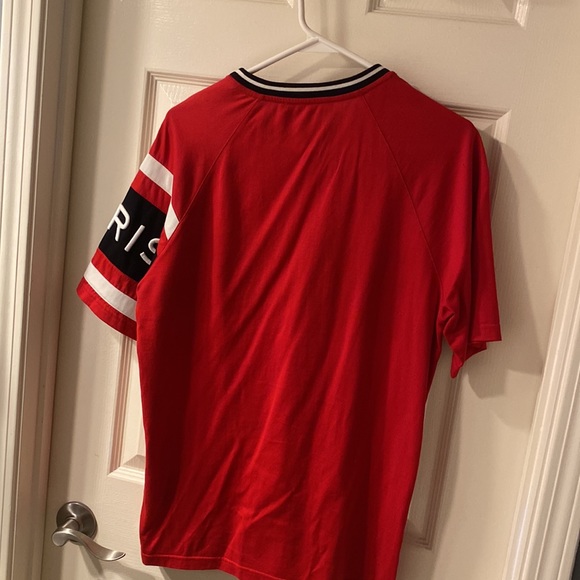 Givenchy 4g tshirt - Picture 2 of 4